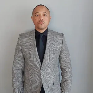 Allistair Allistair Schwarp