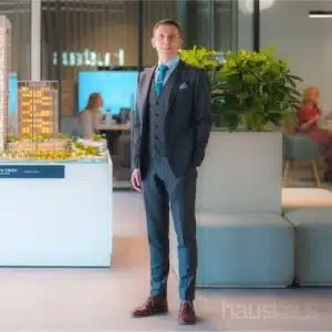 Andrew Harris 300x300 1 Andrew Harris